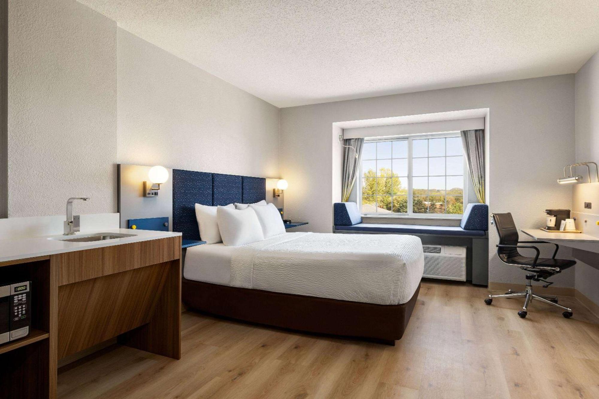 Microtel Inn & Suites By Wyndham New Ulm Extérieur photo