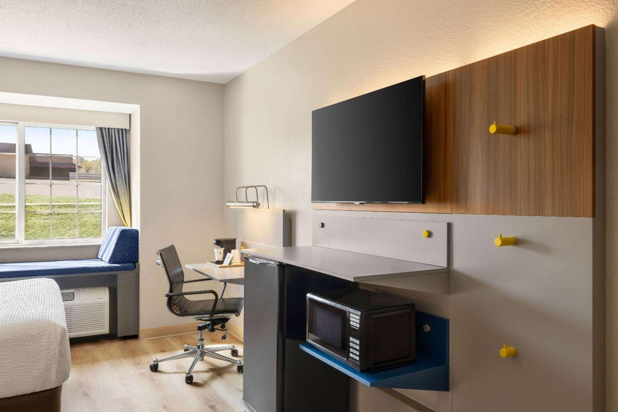 Microtel Inn & Suites By Wyndham New Ulm Extérieur photo