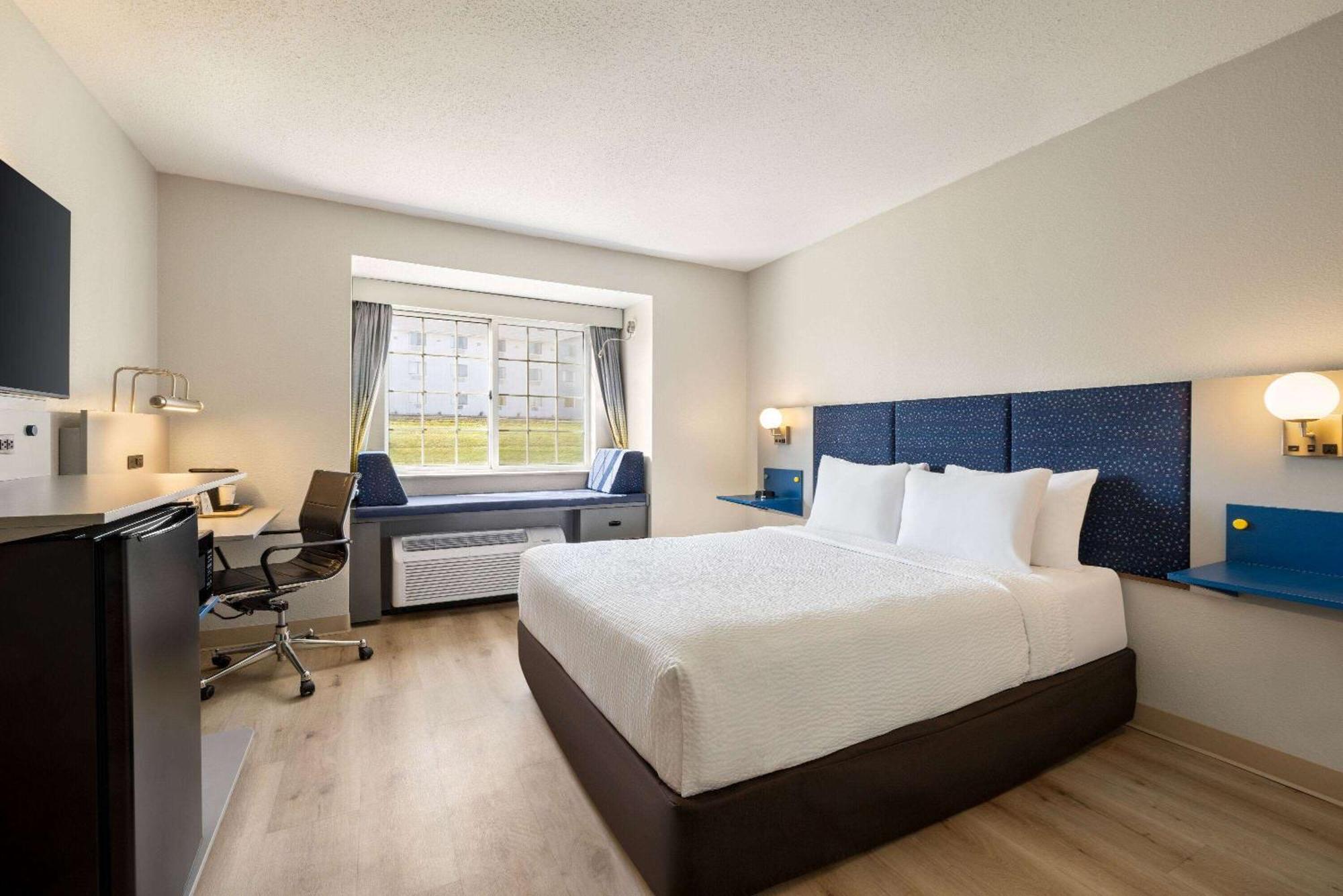 Microtel Inn & Suites By Wyndham New Ulm Extérieur photo