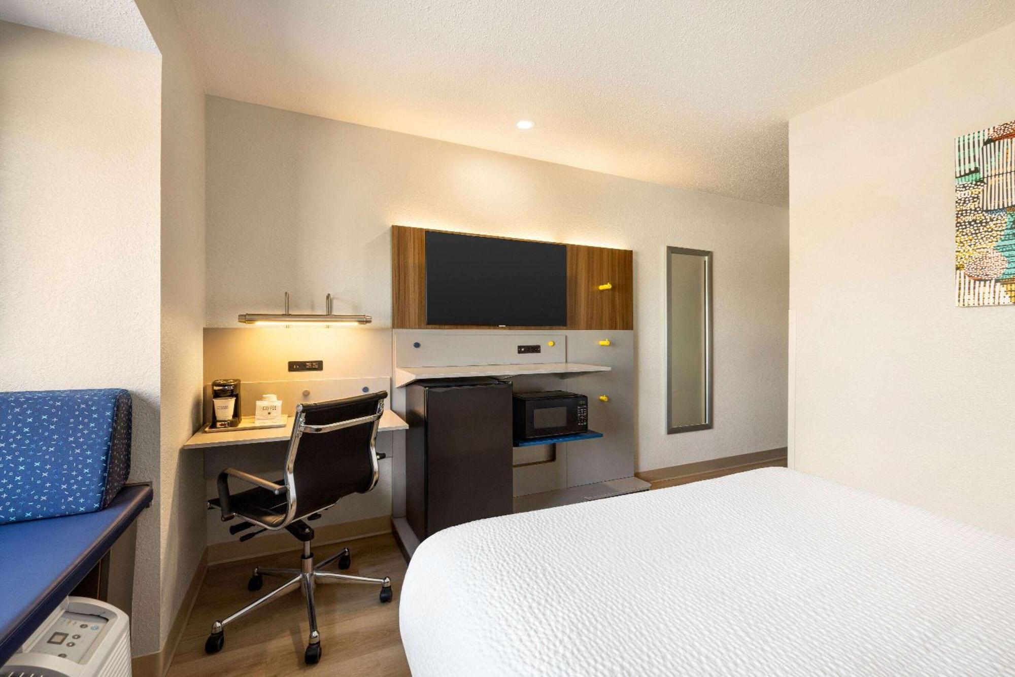 Microtel Inn & Suites By Wyndham New Ulm Extérieur photo