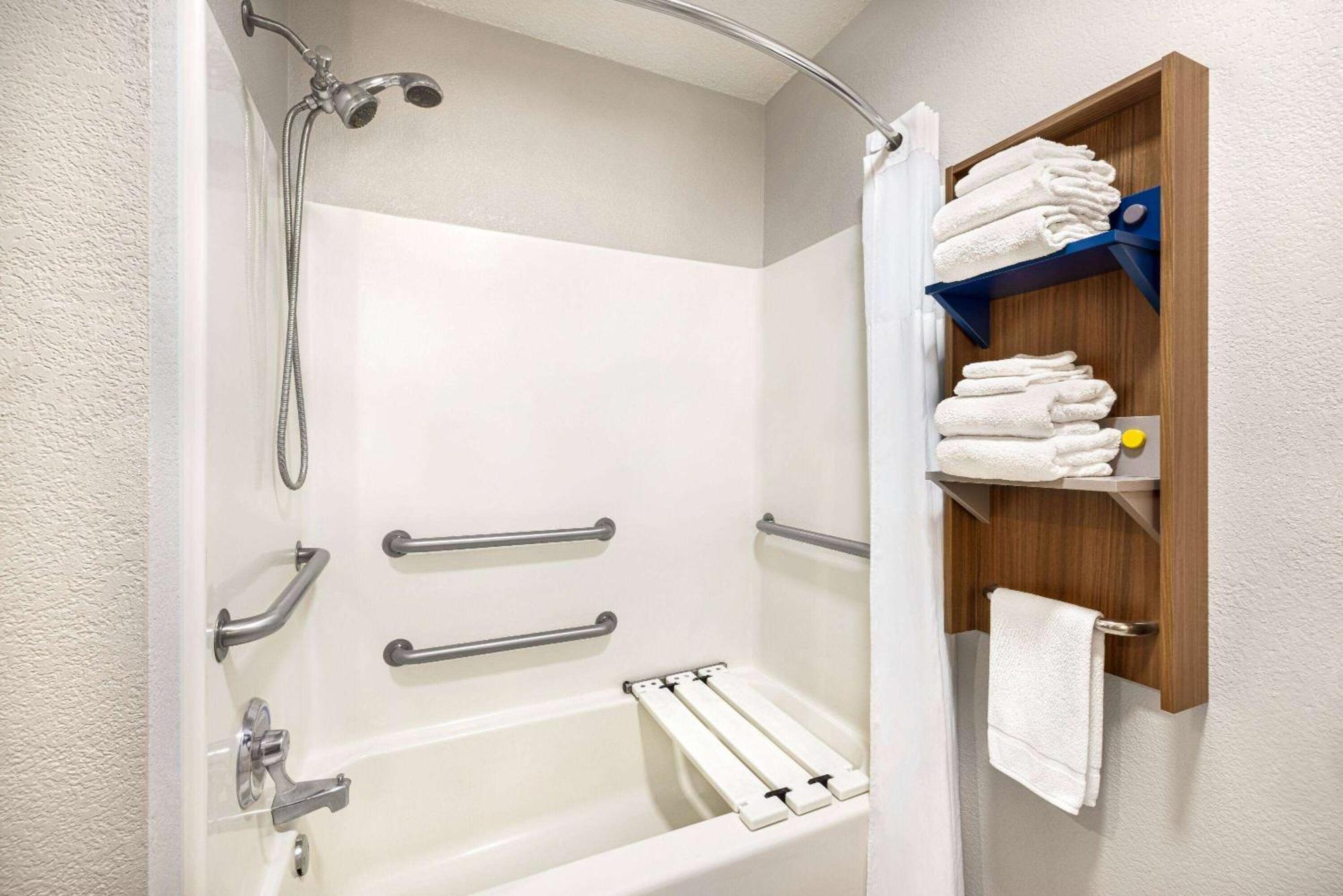 Microtel Inn & Suites By Wyndham New Ulm Extérieur photo