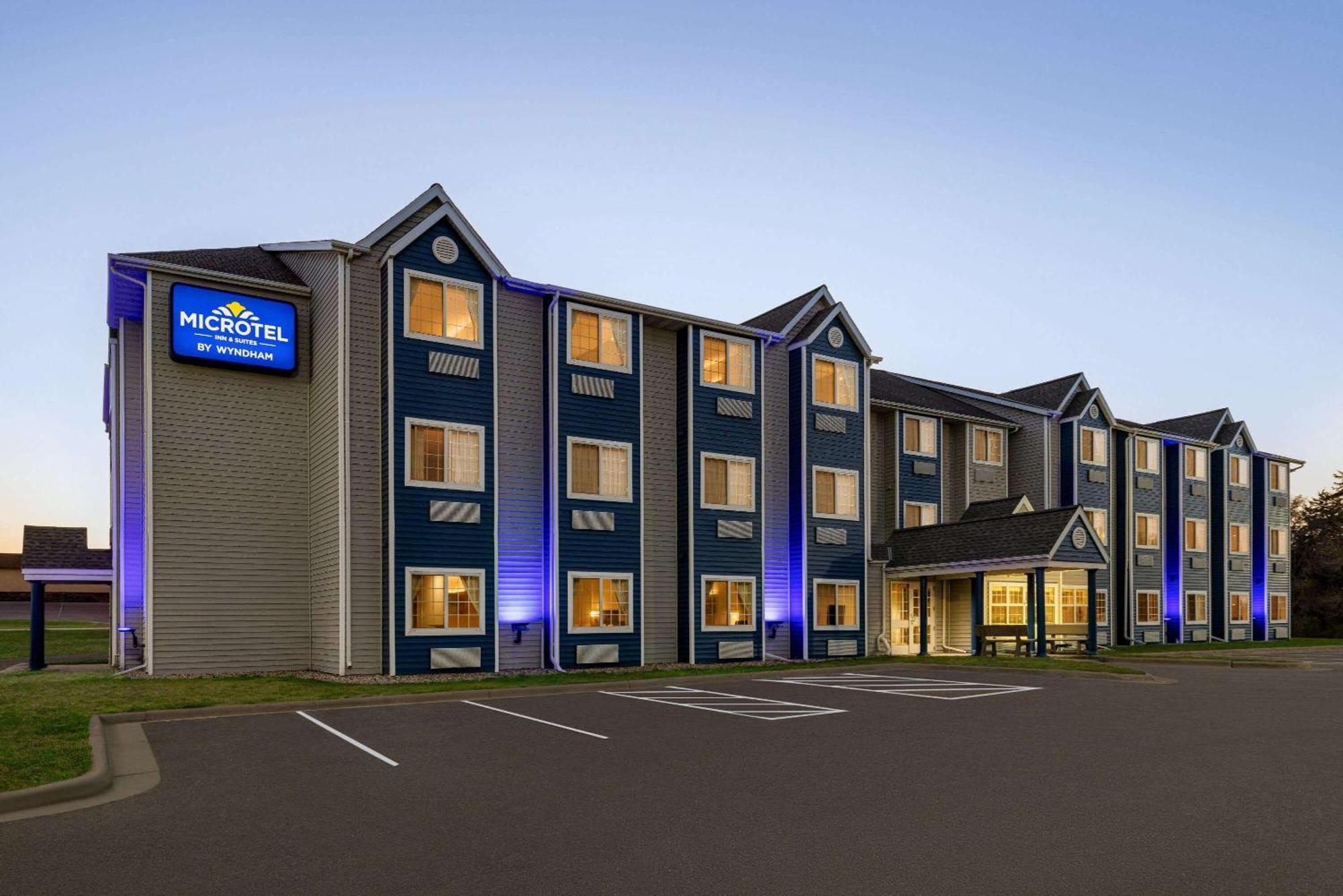 Microtel Inn & Suites By Wyndham New Ulm Extérieur photo